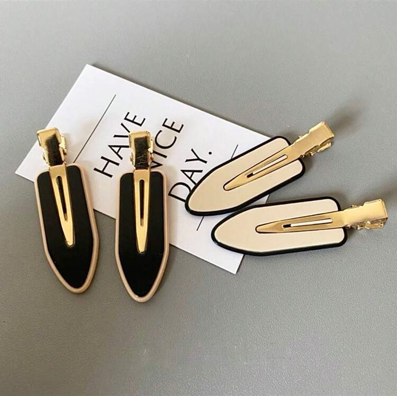 ✨ Elegance Edge Hair Clip Set